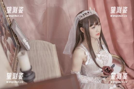 脱尾巴Mizuki 穿上高跟鞋,脱掉烦恼:脱尾巴Mizuki的作品合集来袭