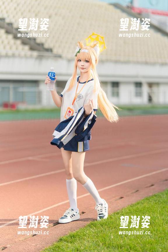 高清bringiton！艾西Aiwest和她的PA-15芙洛伦雪中斗艳！