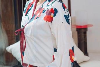 花漾show – 想要清透的欣赏？快来下载柴婉艺的镂空套图！清新又微妙