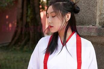 蜜桃社 – 隐藏在Gina空姐高清图集里的那些小秘密，你发现了吗？