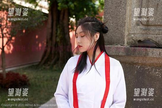 蜜桃社 - 隐藏在Gina空姐高清图集里的那些小秘密，你发现了吗？