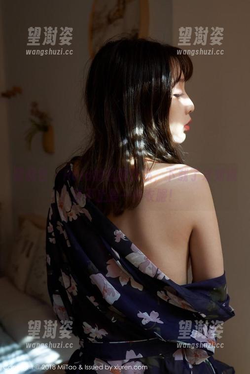 蜜桃社 - Rola的礼服作品，下载了才知道它不止是一件衣服！