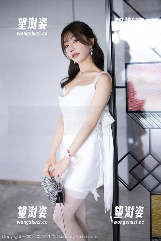 语画界 - 穿越视觉的界限：李丽莎与她的高清网袜大片