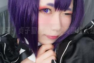 皮衣与桃子：贞子蜜桃的私房美图让人想入非非