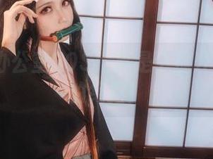 逐月Su办公室COS：真是个提升工作激情的绝招！