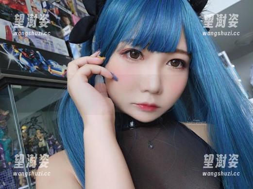 铭铭kizami 一起来看看铭铭kizami的护士装图集,分享更多闪耀瞬间!