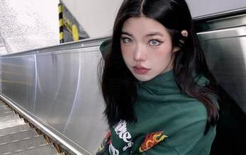 微密圈 – 准备好了吗？跟着陈佩奇一起运动，哦不，看看她的福利图集！