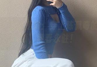 微密圈 – 短裤逻辑：穿上陈佩奇的写真资源，青春永驻！