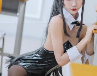 终极图包来袭！雅祈masaki精心挑选的碧蓝航线奥古斯特，让人欲罢不能！