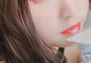 怎么能这么美？青水百合子露背毛衣私拍套图深度解析