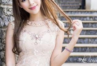青豆客 – 分享丁筱南最新日常：秋天的风拂过脸颊，不仅仅是微风啊